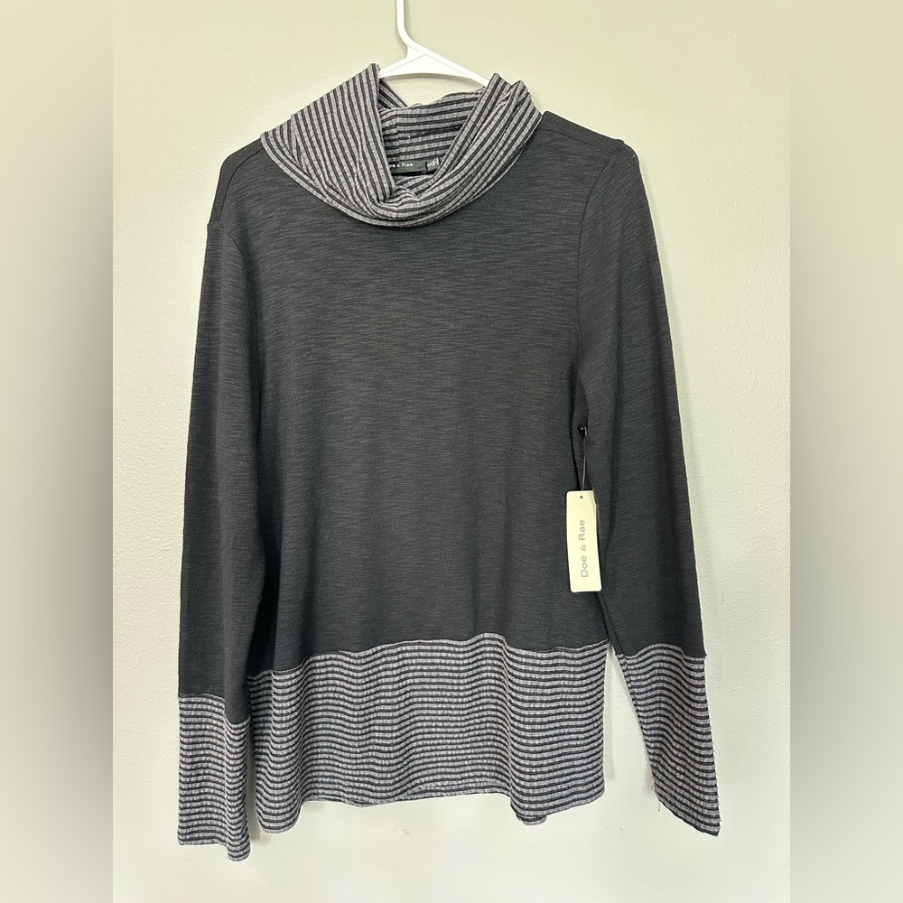 Doe & Rae Black and Gray Knit Pants